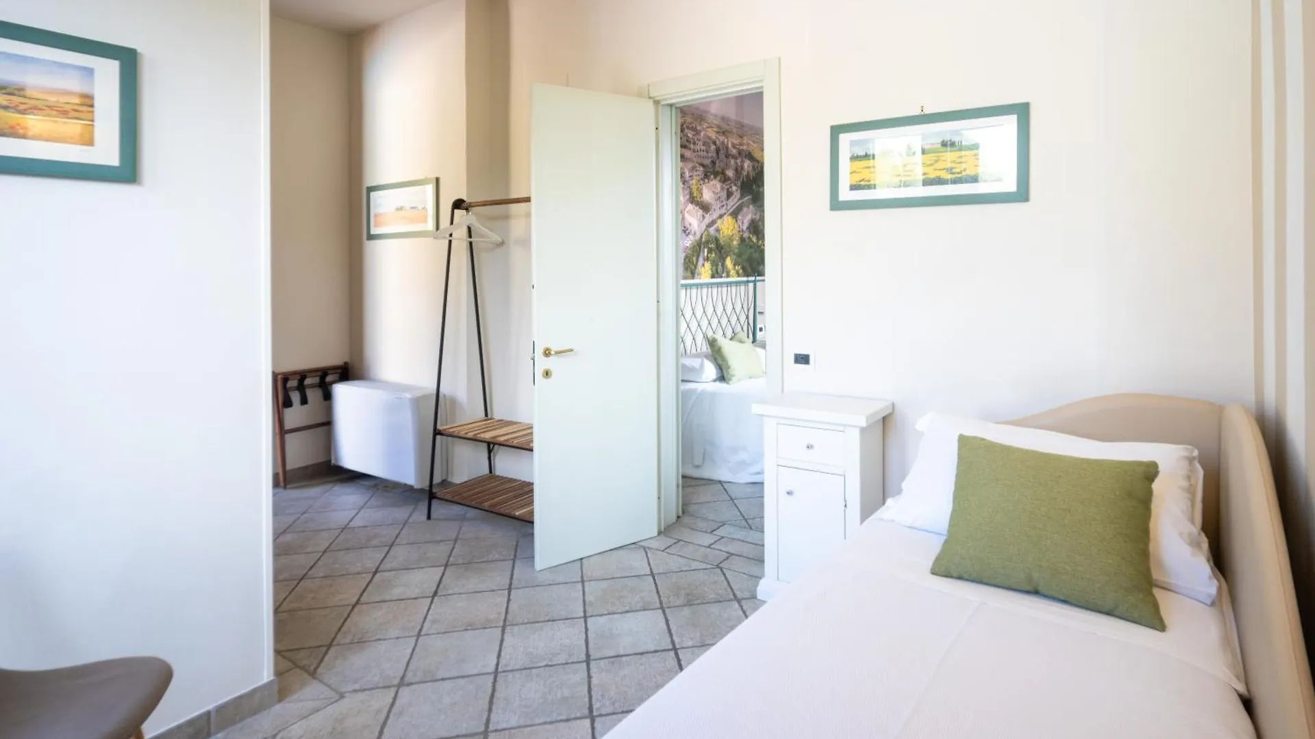 Hotel Le Colline San Gimignano 3*,  Italy