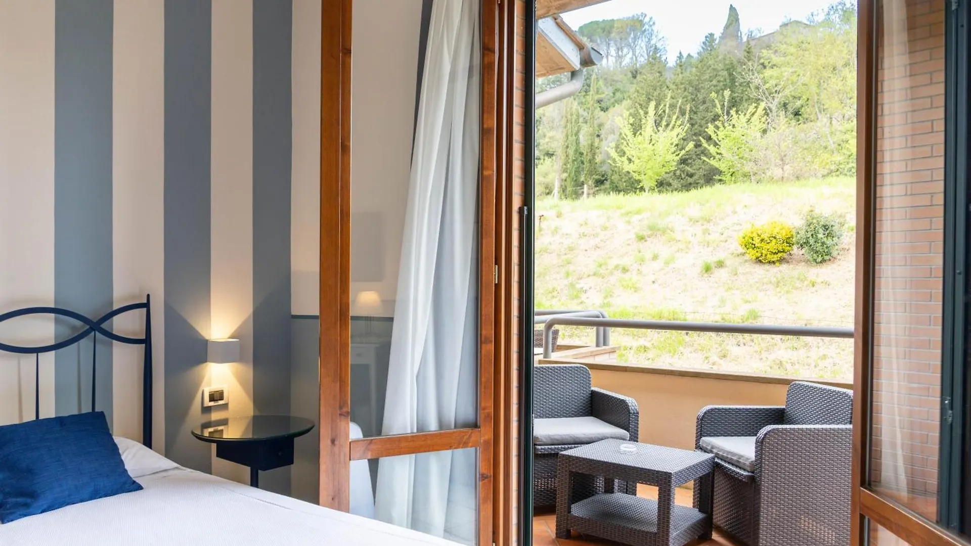Hotel Le Colline San Gimignano 3*,  Italy