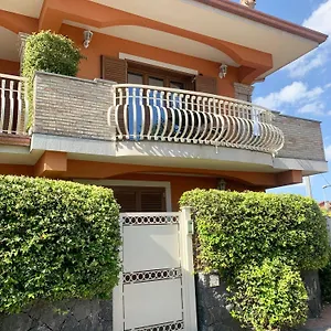 Etna Royal View מלון דירות