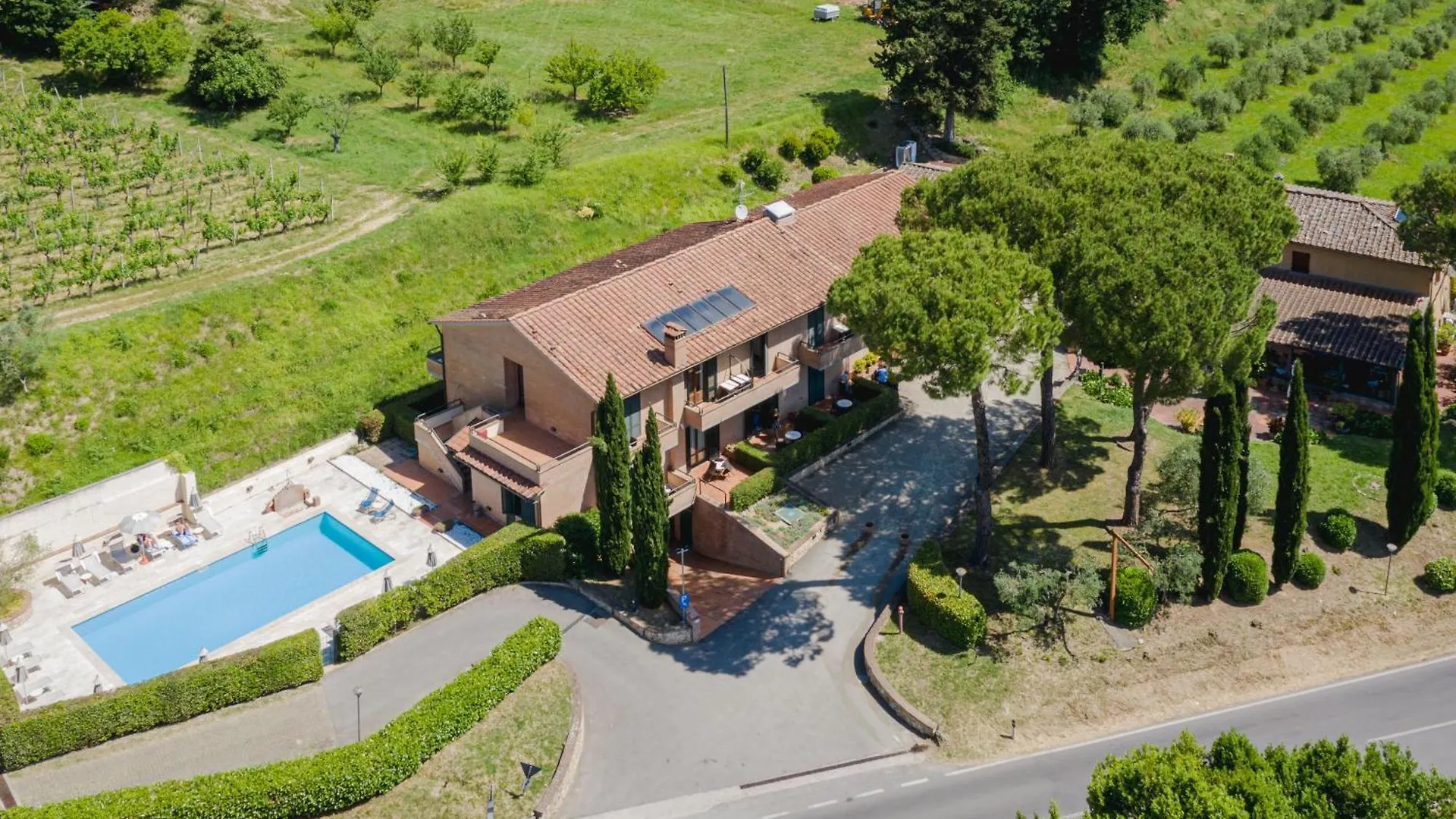 Hotel Le Colline Сан-Джиминьяно 3*,  Италия
